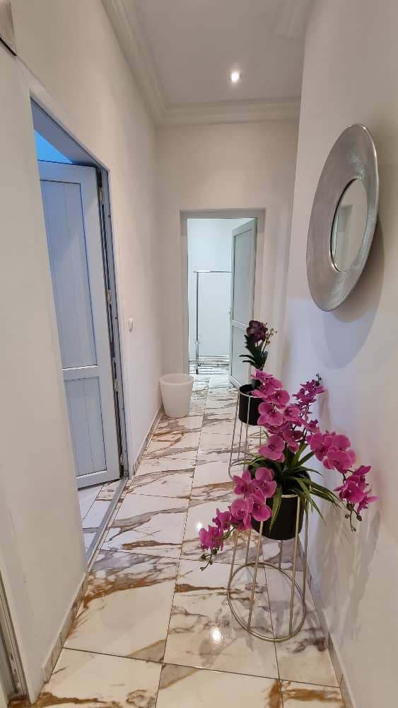 Appartement en location au centre ville Gombe in Kinshasa rent up to 200 m2 2 2 – Quality product listing