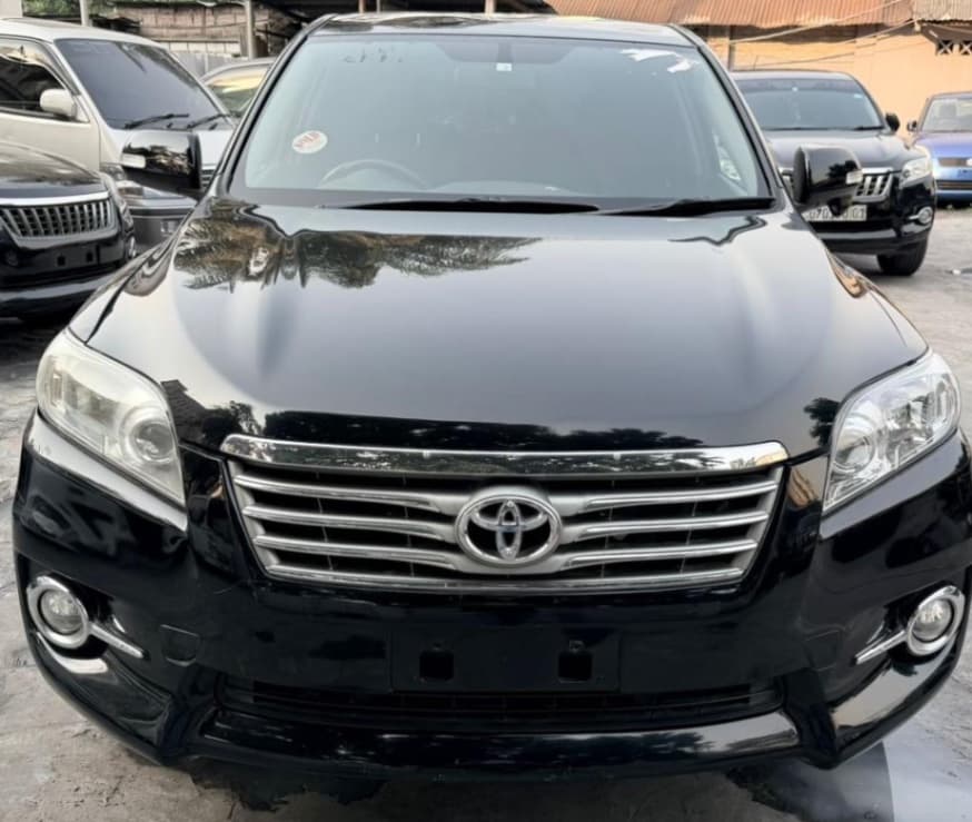 TOYOTA VANGUARD SANS PLAQUE A VENDRE à Kinshasa Petrol Toyota 1000 Toyota vanguard à vendre Automatic sale – Véhicule fia...