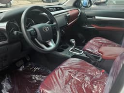 Vignette de Toyota Hilux 2024 - Automatique Essence 4 Cylindres - Gombe 4