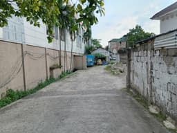 Vignette de Vaste parcelle de 2 300 m² sur avenue asphaltée - Gombe, Kinshasa 5