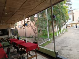 Vignette de Vaste parcelle de 2 300 m² sur avenue asphaltée - Gombe, Kinshasa 8