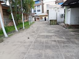Vignette de Vaste parcelle de 2 300 m² sur avenue asphaltée - Gombe, Kinshasa 6