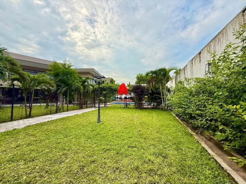 Villa de prestige 6 chambres avec piscine - Mont-Fleury, Ngaliema à Kinshasa mediacongo 6 6 https://www.mediacongo.net/ann...