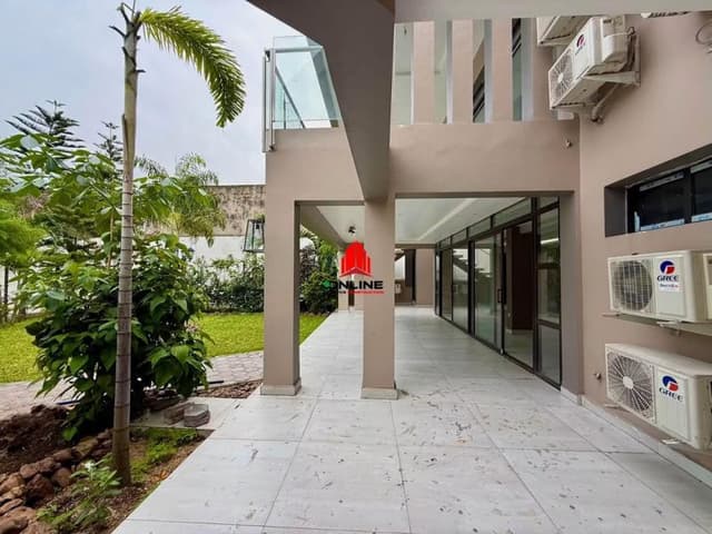 Villa de prestige 6 chambres avec piscine - Mont-Fleury, Ngaliema in Kinshasa mediacongo 6 6 https://www.mediacongo.net/an...