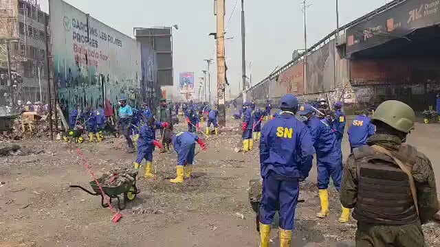 Le Service national déploie ses agents pour l'assainissement de Kinshasa article de nouvelles society – Dernier article de...