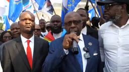 Christian Mwando critique vivement la proposition de loi de Paul-Gaspard Ngondankoy sur le référendum article de nouvelles...